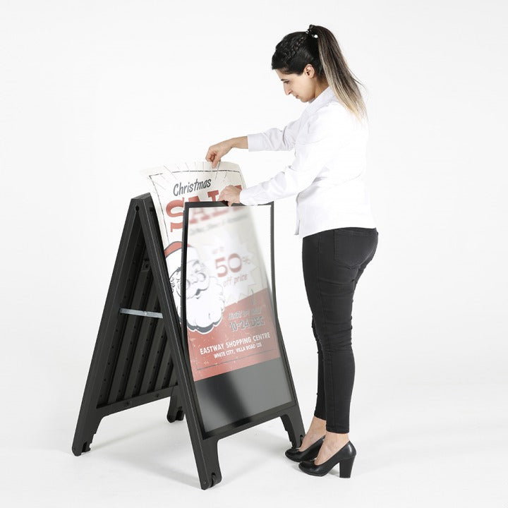 Street SignPro Deco Tekerlekli Kaldırım Reklam Panosu Lensli Poster