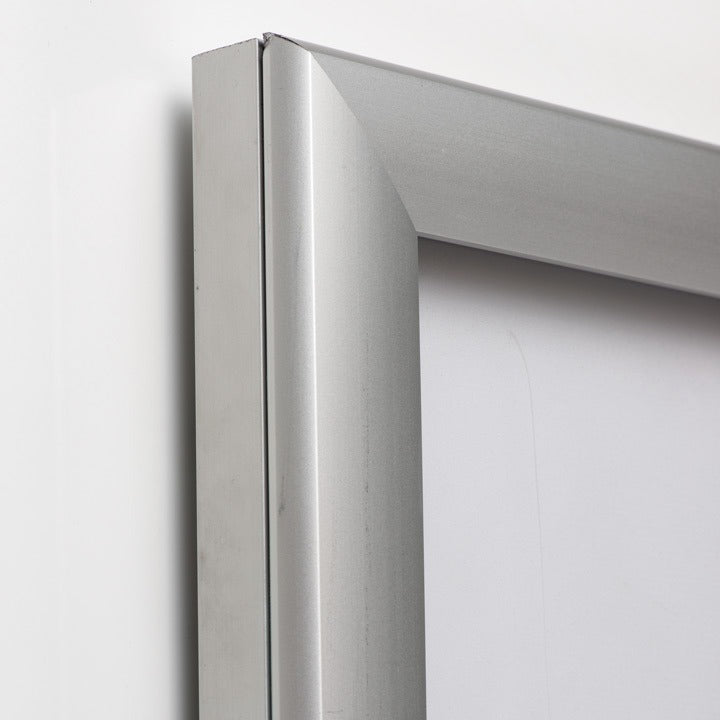 Smart Ledbox 35 mm Kilitli Su Korumalı Tek Taraflı Dış Mekan Işıklı Pano